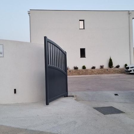 Palazzu B Reservation 3 Nuits Minimum أجاكسيو المظهر الخارجي الصورة
